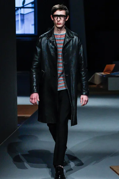 Look 13